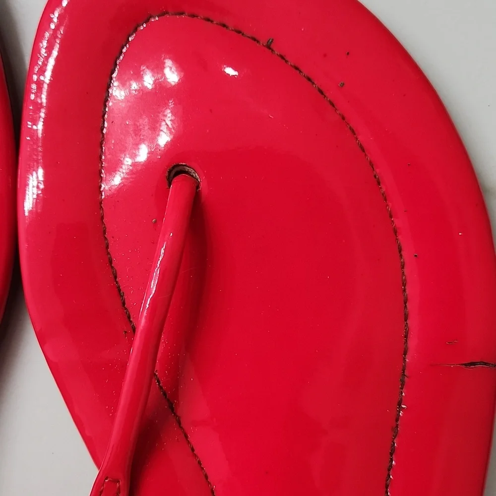 Tory Burch Bright Red Braided Thong Sandals with Gold Logo - Picture 2 of 12